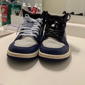 Jordan 1 mid deep blue and black